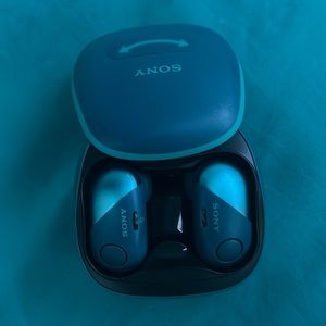 Sony WF-SP700n slightly used